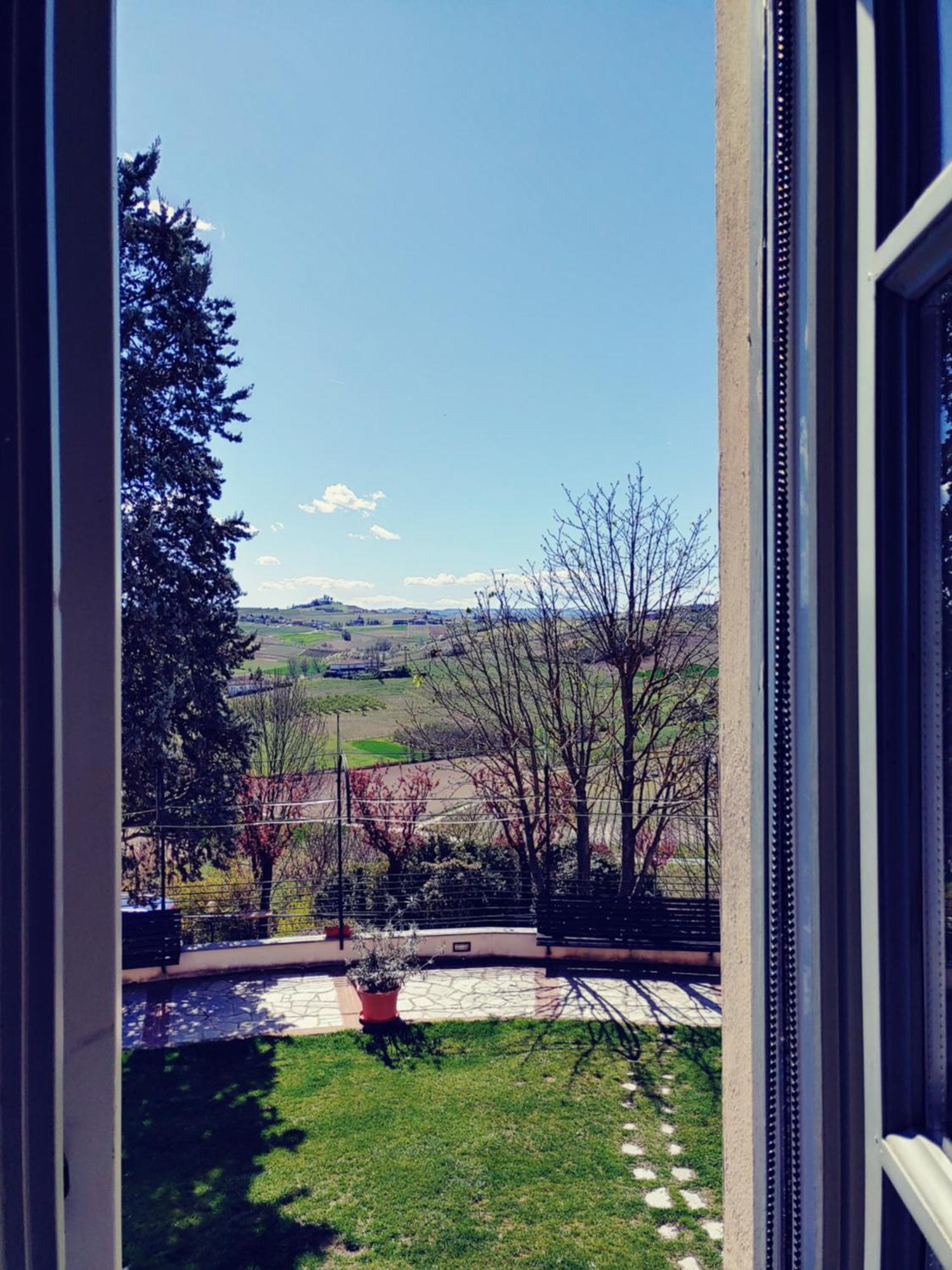 Locanda Del Boscogrande Montegrosso dʼAsti Zimmer foto