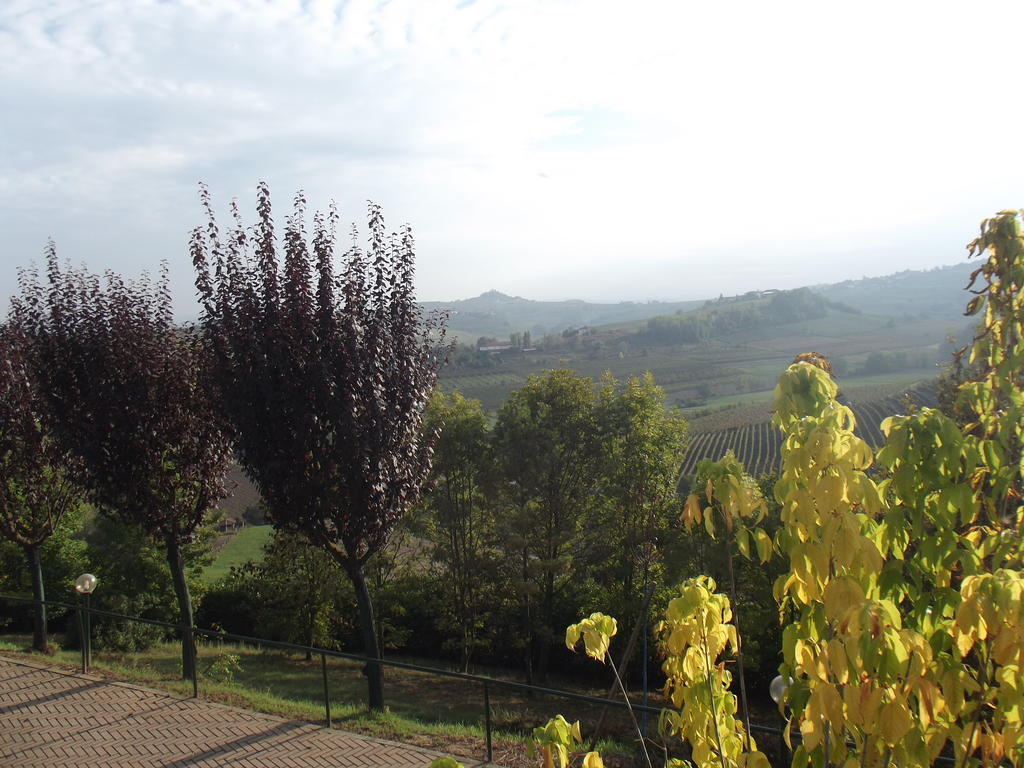 Locanda Del Boscogrande Montegrosso dʼAsti Exterior foto