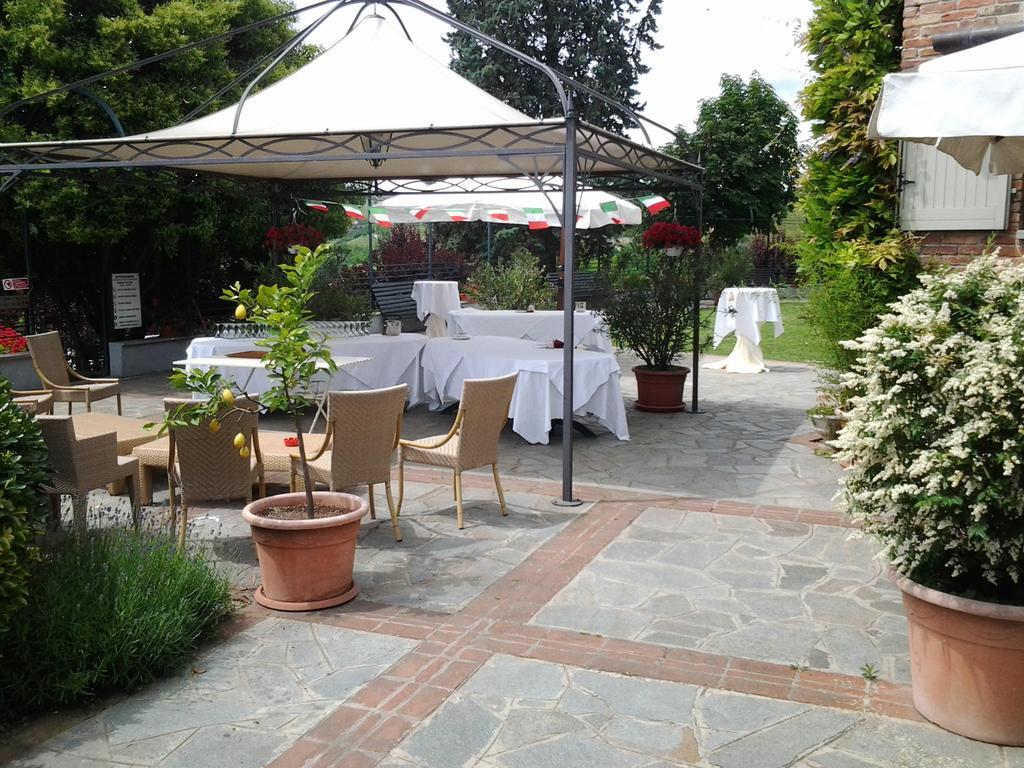 Locanda Del Boscogrande Montegrosso dʼAsti Exterior foto